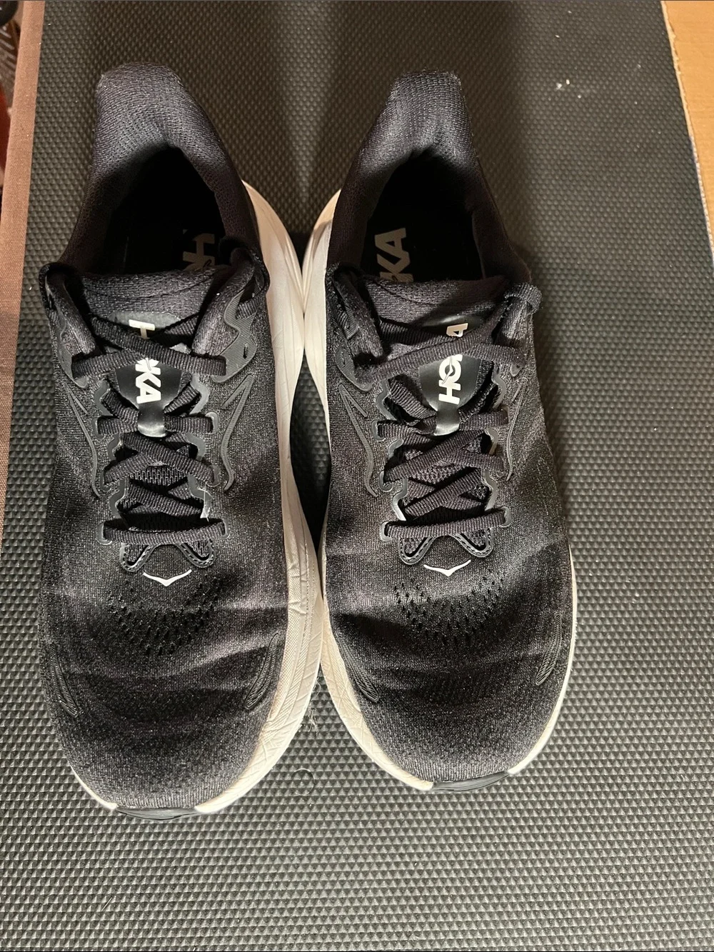 Hoka Men's Black & White Athletic Running Shoes